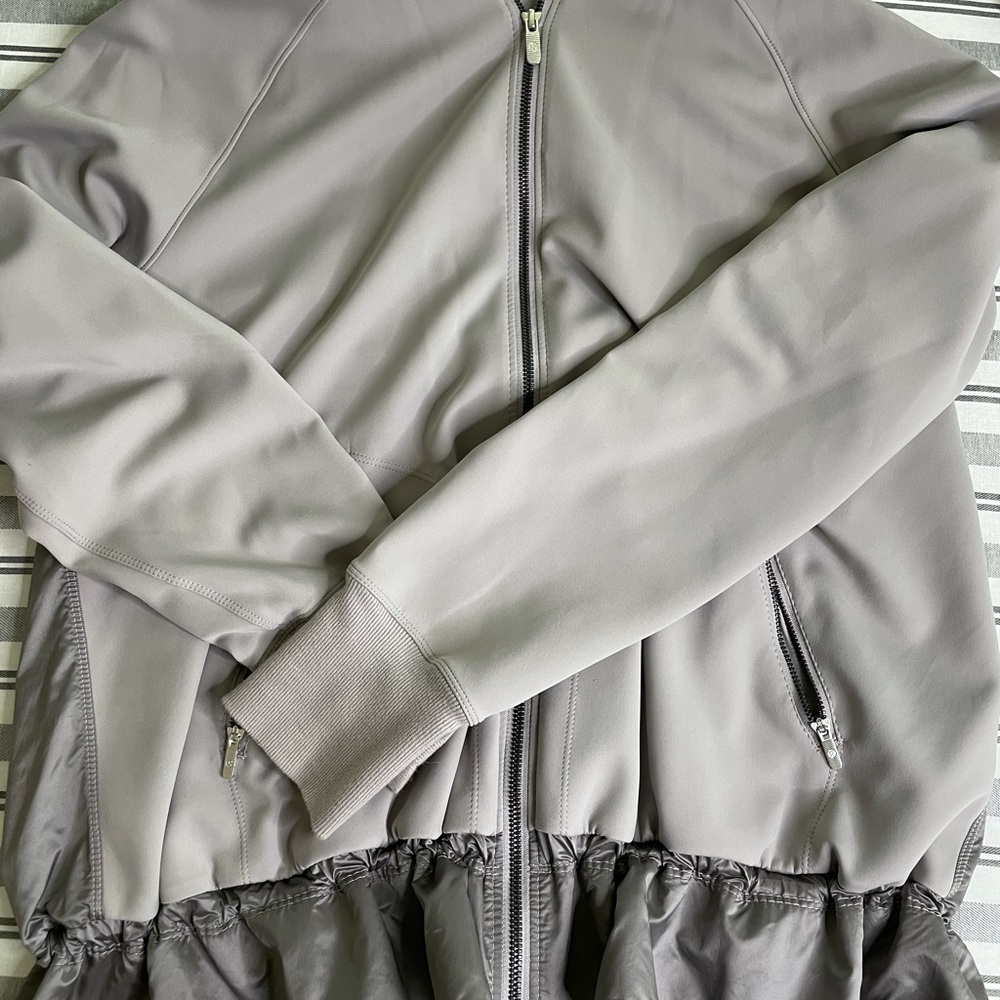 Silky zip up jacket